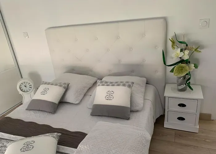 Villa Dependance De Charme